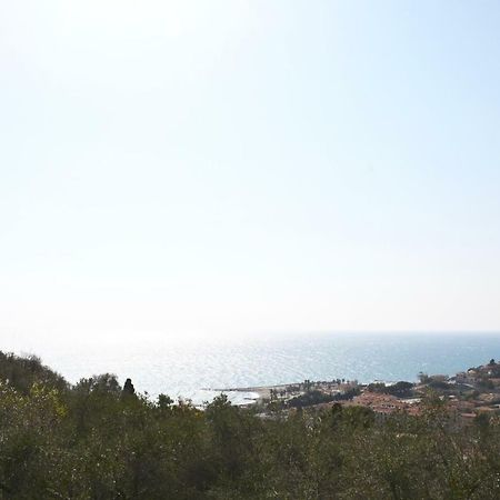 La Torretta Villa อิมเปรีอา ภายนอก รูปภาพ