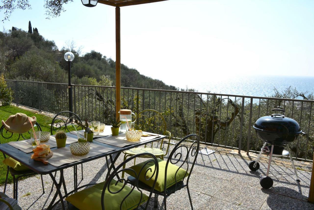 La Torretta Villa อิมเปรีอา ภายนอก รูปภาพ
